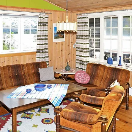 Nyaraló Two-bedroom Holiday In 1 Laupstad